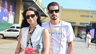 Sophia Raia e Enzo Celulari foram à apuração dos desfiles do Rio de Janeiro