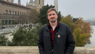 Daniel Spencer ensina inglês para brasileiros por meio do Instagram