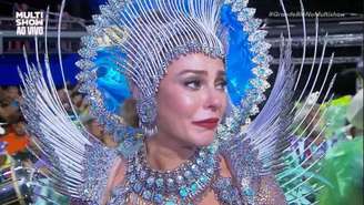 Paolla Oliveira chora em desfile da Grande Rio