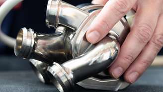 Um coração artificial feito de titânio, conhecido como “BiVACOR”