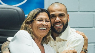 Maria Lucia, mãe de Daniel Alves, falou sobre a absolvição do filho