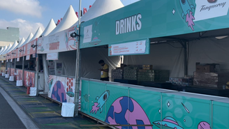 Barracas de comidas e bebidas no Lollapalooza