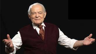 Aos 91 anos, Othon Bastos passa mal durante peça de teatro e é levado para o hospital