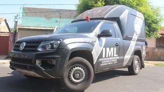 Viatura do Instituto Médico Legal (IML) do Piauí, local em que motociclista sofreu acidente