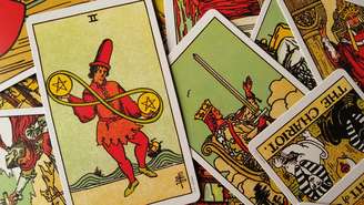 As cartas trazem mensagens importantes para este mês