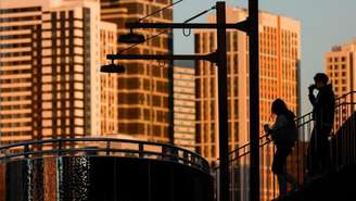 Para a imprensa russa, a ausência de Moscou na lista de tarifas de Donald Trump causa 'decepção para muitos no Ocidente'