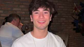 Influenciador Leonardo Ávila