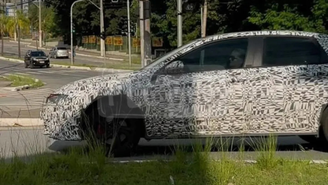 Novo Volkswagen Jetta GLI flagrado em testes no Brasil