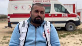 O paramédico Munther Abed sobreviveu ao ataque que matou 15 profissionais de emergência