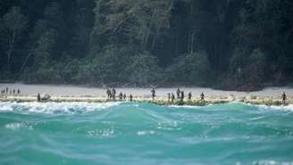 Os pesquisadores estimam que não há mais de 200 indígenas na tribo da Ilha Sentinela do Norte.