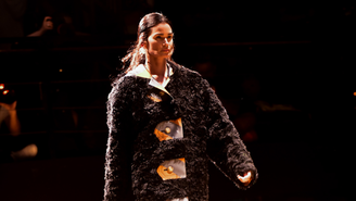 Carol Ribeiro em desfile na São Paulo Fashion Week