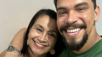 Vinícius Nascimento e a mãe, Marlene