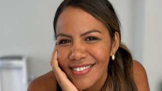 Namorando! Mani Reggo vive novo amor com cantor famoso