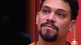 Na reta final do BBB 25, Vinícius é eliminado na disputa pelo prêmio milionário; brother enfrentava Paredão contra Renata e Vitória Strada