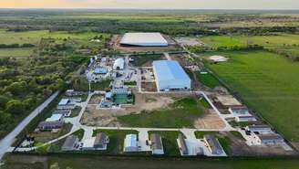 Foto de 2023 mostra complexo que está sendo construído por Elon Musk no Texas