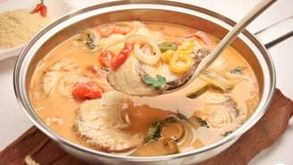 Peixe cozido no leite de coco – Foto: Alfredo Franco