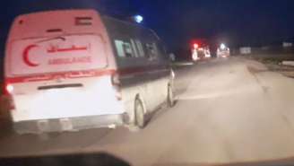 Imagem tirada de vídeo, feito com o telefone de um dos socorristas mortos, mostra os veículos de emergência identificados.