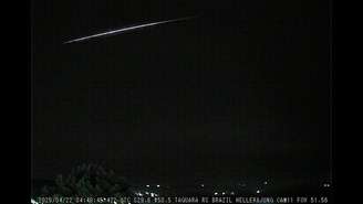 Registro de uma chuva de meteoros Líridas