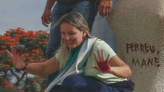 Ministro Alexandre de Moraes, do STF, concede prisão domiciliar para mulher que pichou estátua da Justiça no 8 de janeiro