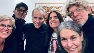 Guitarrista compartilhou momento especial ao lado dos amigos de banda e de sua esposa, Malu Mader, durante recuperação de cirurgia