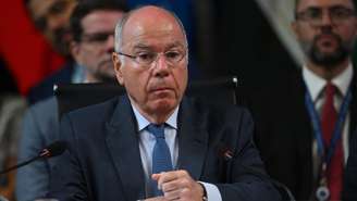 O ministro das Relações Exteriores do Brasil, Mauro Vieira, lidera a primeira reunião dos ministros das Relações Exteriores do BRICS no Rio de Janeiro, Brasil, em 28 de abril de 2025.