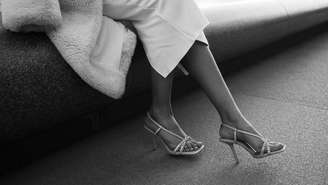 Talvez, você tenha pensado: "Mas eu vou usar o que para trabalhar?", calma, nesta matéria, nenhum profissional indica você guardar o salto