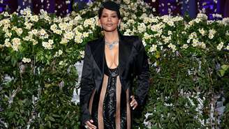 Halle Berry aposta em super transparência