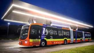 Volvo BZRT agora é feito no Brasil e chega para revolucionar as linhas de ônibus elétricos que circulam por corredores
