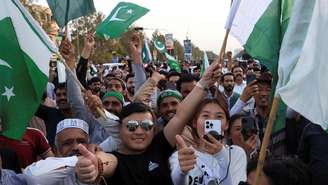 Como resultado do anúncio, o Paquistão reabriu seu espaço aéreo para todas as aeronaves