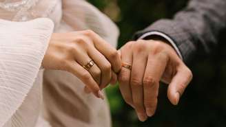 Faça o namoro virar noivado ainda este ano