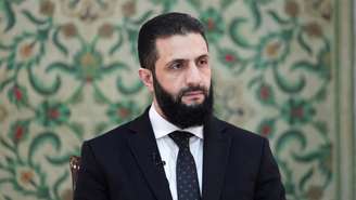 O presidente interino da Síria, Ahmed al-Sharaa, no palácio presidencial em Damasco, Síria, 10 de março de 2025.