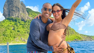 Carol Peixinho e Thiaguinho curtem viagem romântica