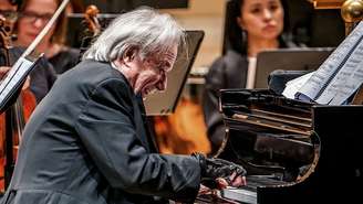 O Maestro João Carlos Martins enfrentou um diagnóstico de câncer