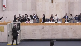 Vereador e Sindicalista brigam na Câmara de São Paulo