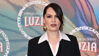 Jessie J revelou diagnóstico de câncer de mama
