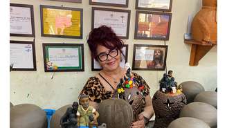 Por meio da arte, Griceu Gonçalves da Silva retrata sua trajetória de vida e celebra a cultura negra e nordestina