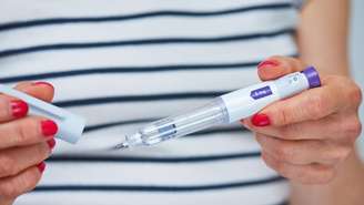 A Agência Nacional de Vigilância Sanitária (Anvisa) aprovou o uso do medicamento Mounjaro (tirzepatida) para o tratamento da obesidade. 