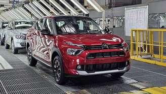 Stellantis celebra 1 milhão de unidades da fábrica de Porto Real com unidade do SUV Citroën Basalt, que é feito na planta