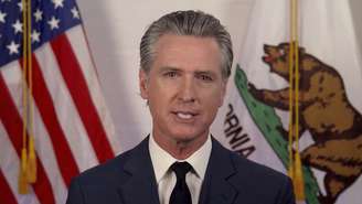 O governador da Califórnia, o democrata Gavin Newsom, durante pronunciamento na terça-feira, 10 de junho.