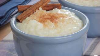 O arroz doce de micro-ondas não pode faltar no arraial em casa – Foto: Stela Handa