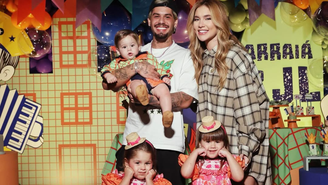 Zé Felipe e Virginia com os filhos após o término