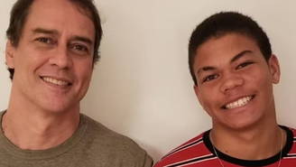 Marcello Antony conta o motivo de ter exposto adoção do filho com HIV: 'Naturalmente'