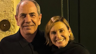 Paula Burlamaqui está namorando um homem dez anos mais velho que ela