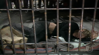 Alexandre (Guilherme Fontes) morre em 'A Viagem'