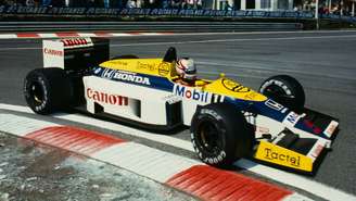 Mansell na sua Williams FW11 em 1986