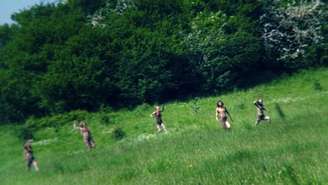 Danny Boyle relata 'pesadelo' nas cenas de nudez em novo Extermínio