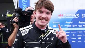 Dan Ticktum vai ao lugar mais alto do pódio pela primeira vez na Fórmula E