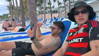 Manuel Ugarte com a camisa do Flamengo (Foto: Reprodução)