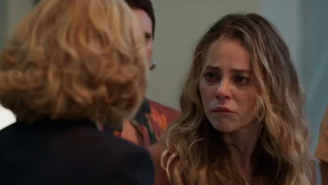 Heleninha vive sequência crises em 'Vale Tudo' e Odete reage