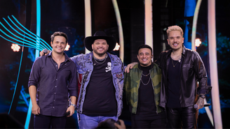 Matheus e Kauan lançam 3º volume de 'Envolvente' com participação de Felipe e Rodrigo